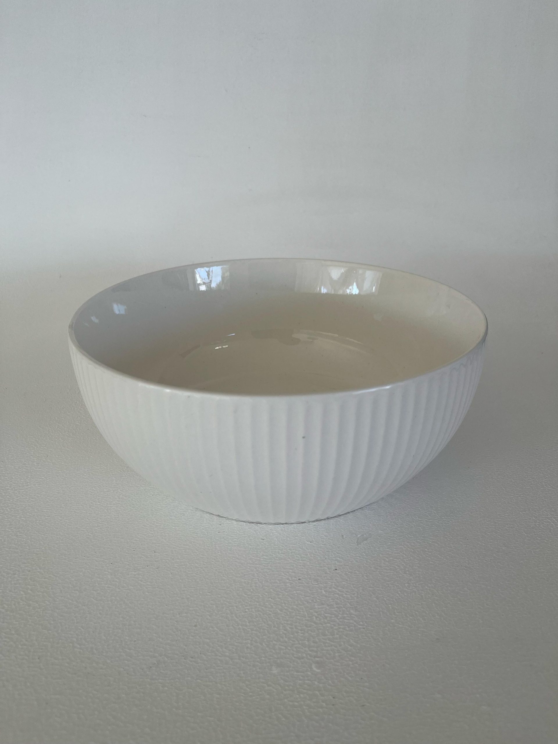 Deep Serving Bowl (23cm x 9cm)