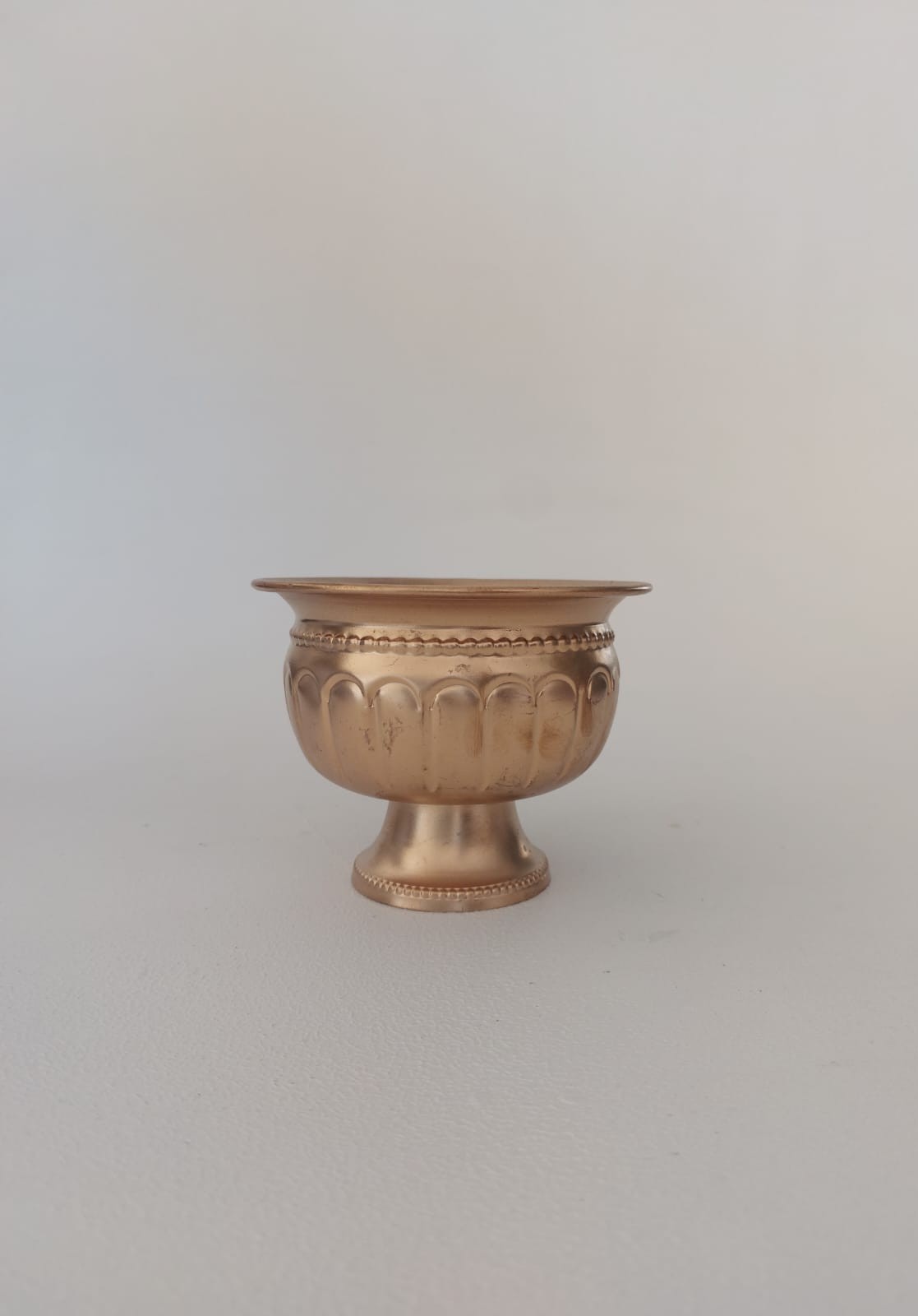 Gold urn