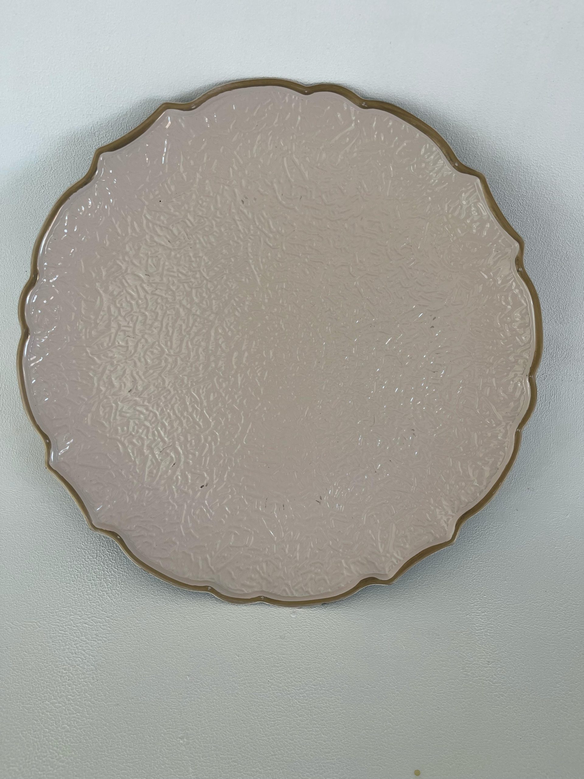 Nude Gold Rim Underplate (32.5cm)