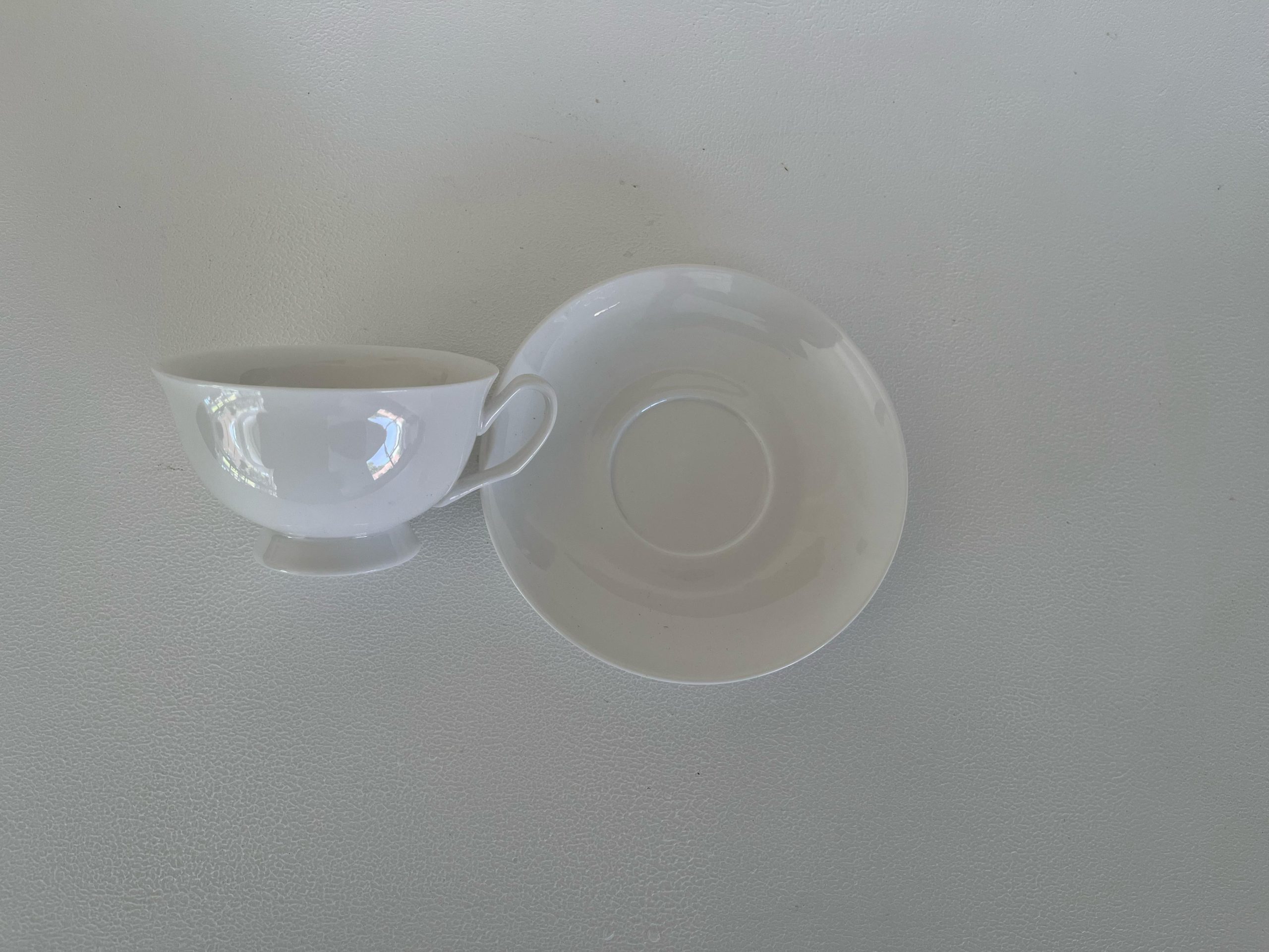 Plain Teacup & Saucer Set – Simple and Elegant