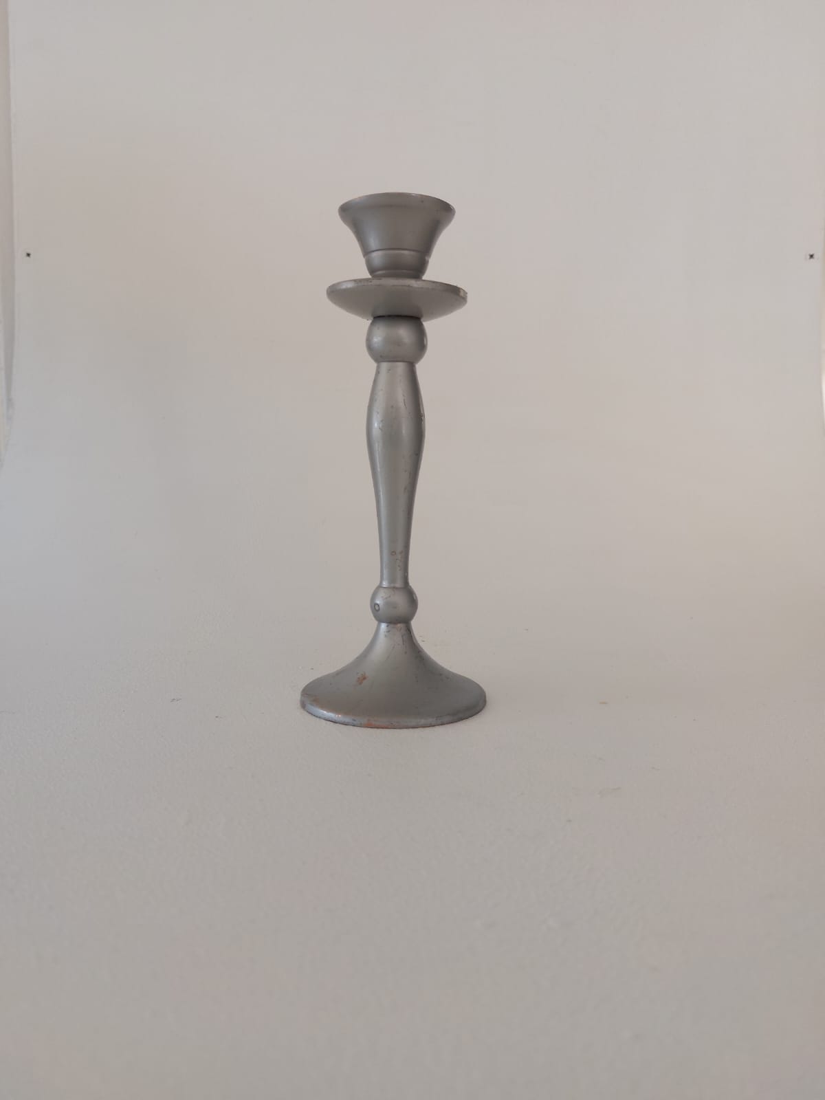 Single candlesticks